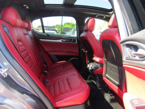 Used 2019 Alfa Romeo Stelvio Ti Sport w/ Quick Order Package 22S Sport AWD/4WD image 14