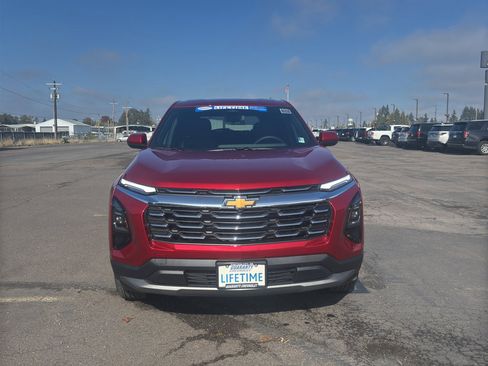New 2026 Chevrolet Equinox LT w/ Convenience Package II image 2