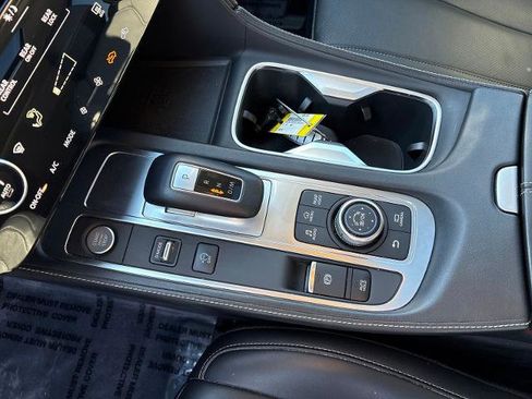 Certified 2023 INFINITI QX60 Luxe w/ Performance Audio Package image 24