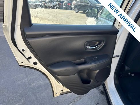 Used 2024 Honda HR-V LX image 15