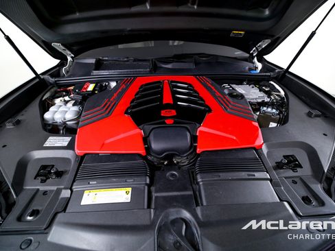 Used 2019 Lamborghini Urus image 38