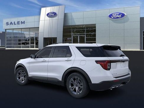 New 2026 Ford Explorer Active w/ Active Comfort Package image 5