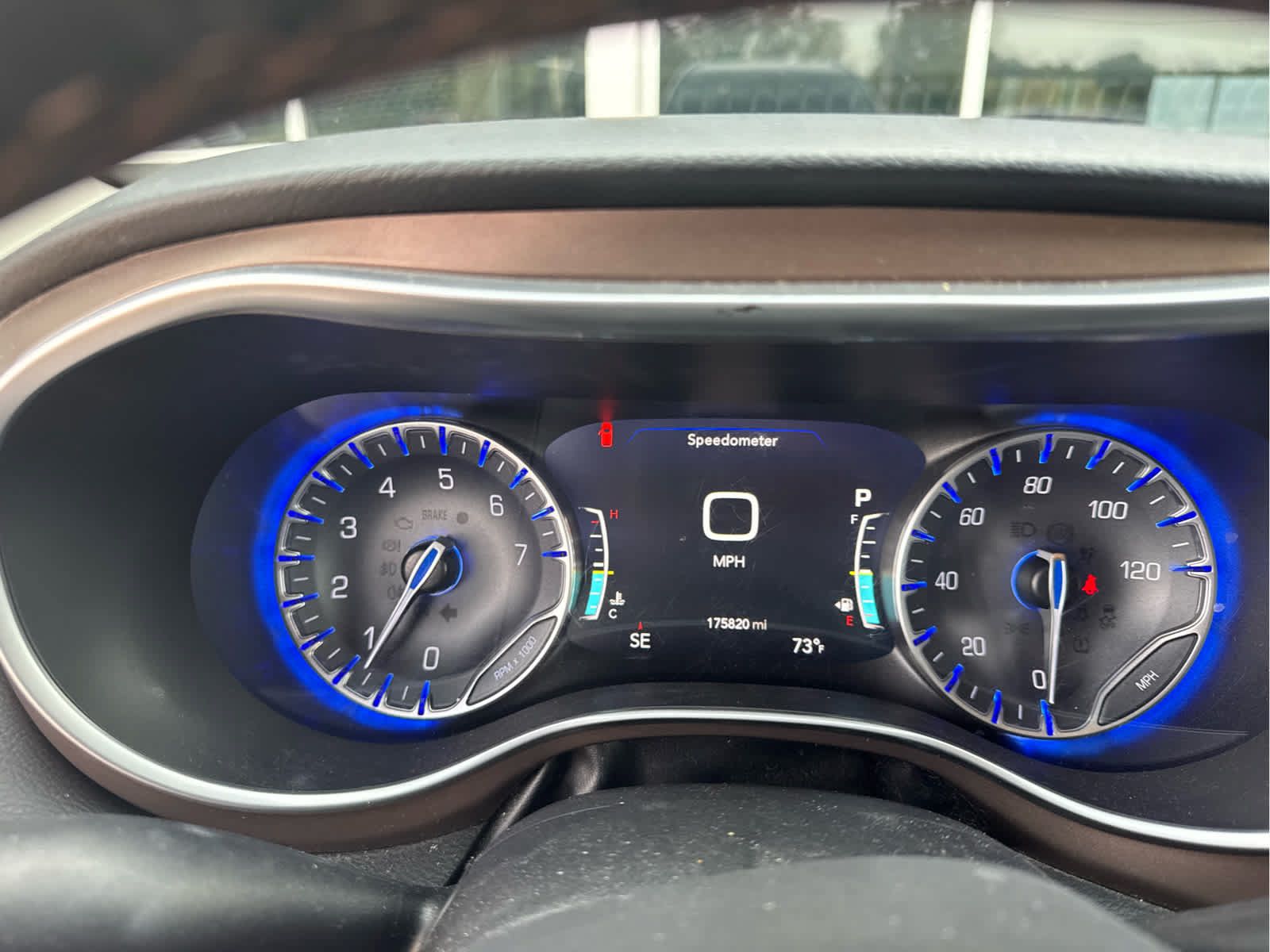 Used 2018 Chrysler Pacifica Touring-L Plus FWD image 7