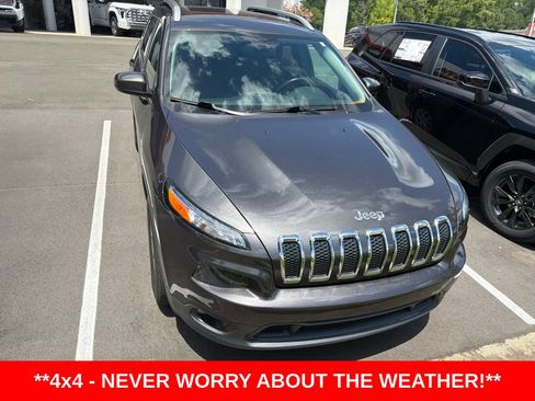 Used 2016 Jeep Cherokee Latitude w/ Safety/Convenience Group AWD/4WD image 2