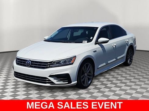 Used 2017 Volkswagen Passat 1.8T R-Line w/ R-Line Lighting Package FWD image 7