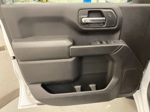 Used 2024 Chevrolet Silverado 1500 Custom Trail Boss AWD/4WD image 24