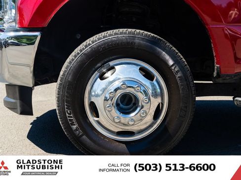 Used 2017 Ford F350 Lariat AWD/4WD image 5