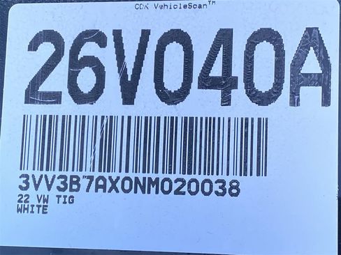 Used 2022 Volkswagen Tiguan SE image 30