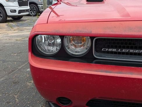 Used 2012 Dodge Challenger SXT w/ Sound Group RWD image 10