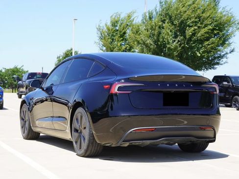 Used 2025 Tesla Model 3 Long Range RWD image 5