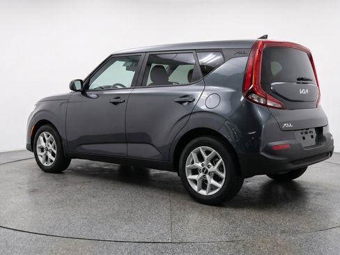 Used 2025 Kia Soul LX w/ LX Technology Package FWD image 6