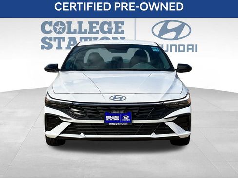 Used 2025 Hyundai Elantra Sport w/ Cargo Package FWD image 4