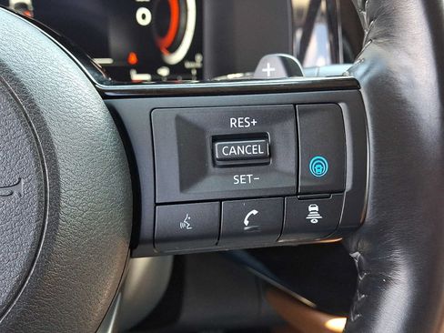 Used 2023 Nissan Pathfinder Platinum AWD/4WD image 23