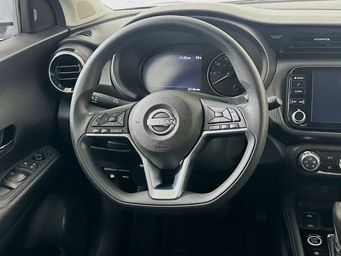 Used 2024 Nissan Kicks SV FWD image 17