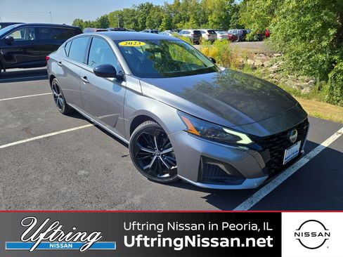 Used 2023 Nissan Altima 2.5 SR image 1