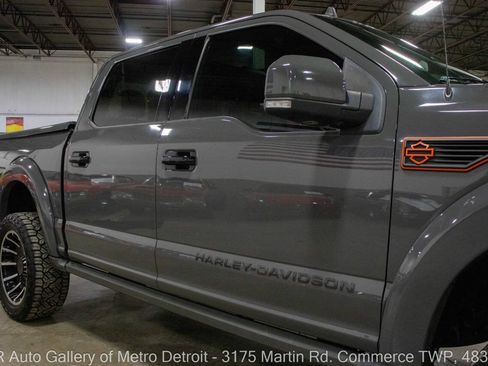 Used 2019 Ford F150 Lariat w/ Equipment Group 502A Luxury AWD/4WD image 24