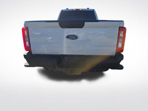 Used 2025 Ford F250 XL image 6