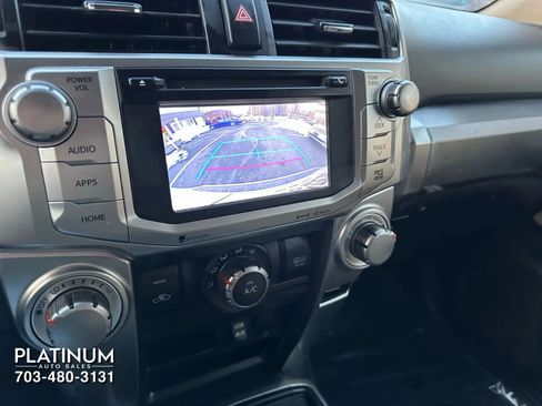 Used 2016 Toyota 4Runner SR5 image 12