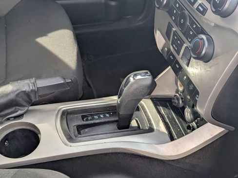 Used 2010 Ford Focus SES image 10