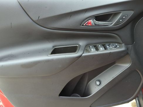 Certified 2024 Chevrolet Equinox LT FWD image 19