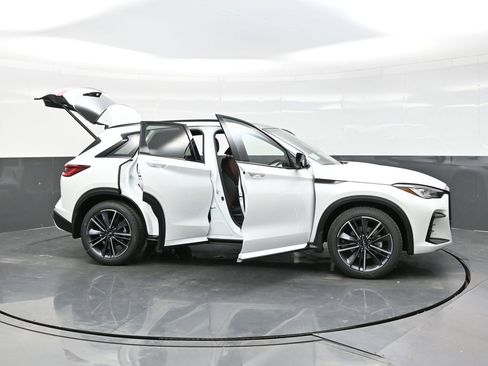 New 2025 INFINITI QX50 Sport image 46