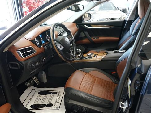 Used 2019 Maserati Ghibli S GranLusso AWD/4WD image 31