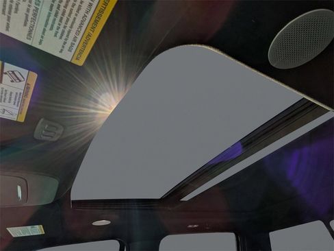 Used 2021 Ford F150 Lariat w/ Equipment Group 502A High image 19