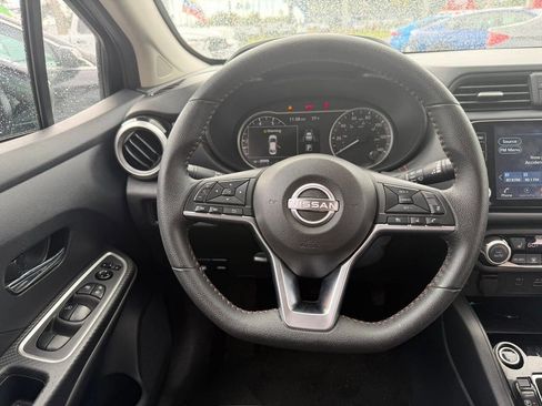Used 2024 Nissan Versa SR image 15