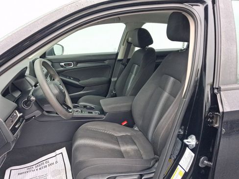 Used 2023 Honda Civic LX image 4