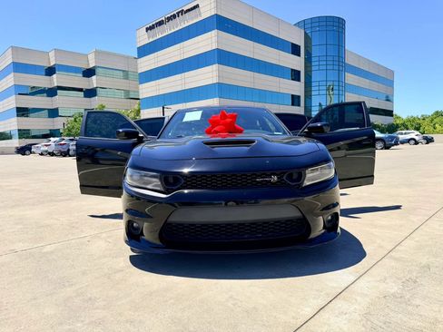Used 2019 Dodge Charger Scat Pack RWD image 20
