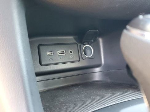 Used 2020 Chevrolet Equinox LT w/ Midnight Edition image 28