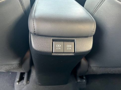 Used 2020 Toyota Prius Prime XLE image 22