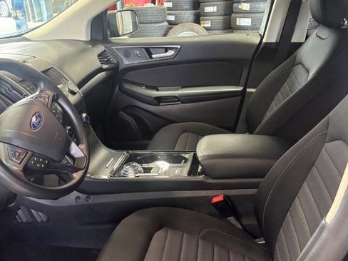 Used 2019 Ford Edge SE AWD/4WD image 2