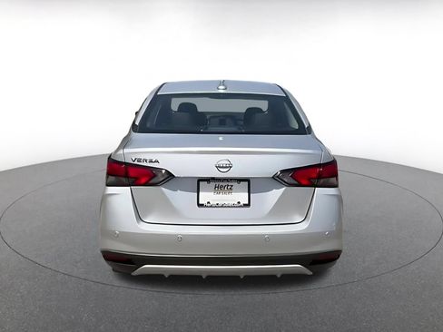 Used 2025 Nissan Versa SV FWD image 12