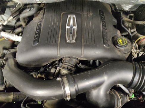 Used 2015 Lincoln Navigator 2WD w/ Equipment Group 101A Reserve image 30