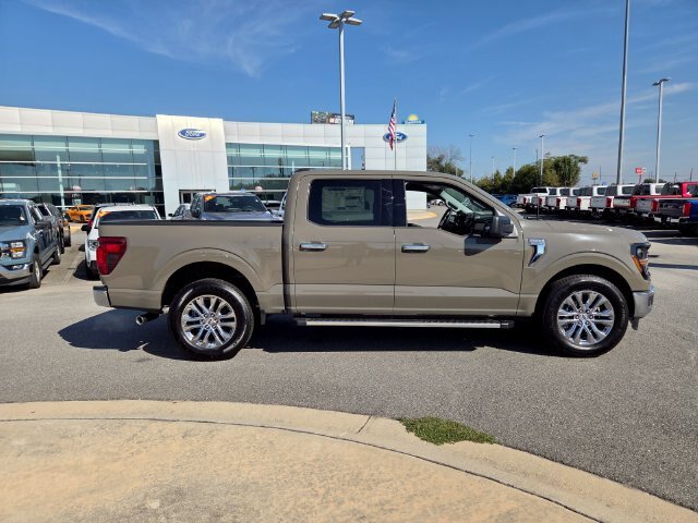 New 2026 Ford F150 XLT w/ XLT Chrome Appearance Package RWD image 39