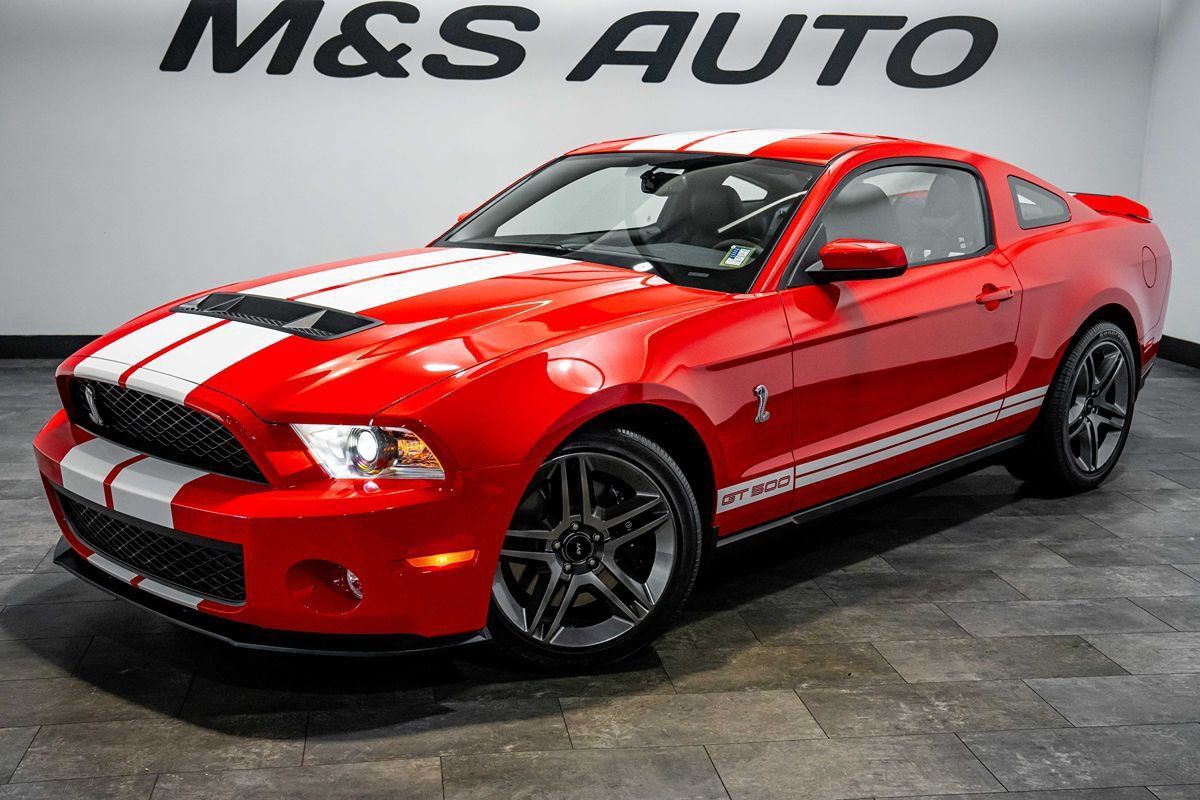 Used 2012 Ford Mustang Shelby GT500 RWD image 2