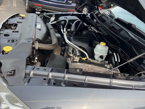 Used 2016 RAM 1500 Classic SLT image 36