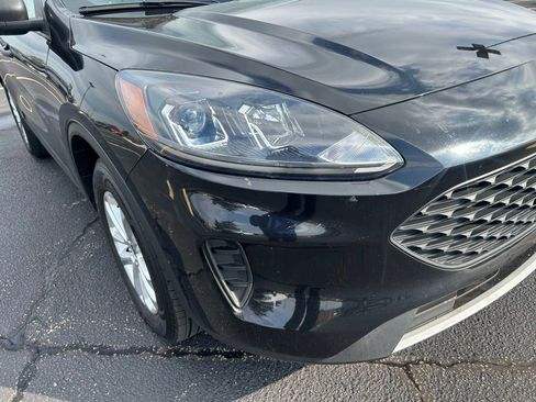 Used 2022 Ford Escape S image 3