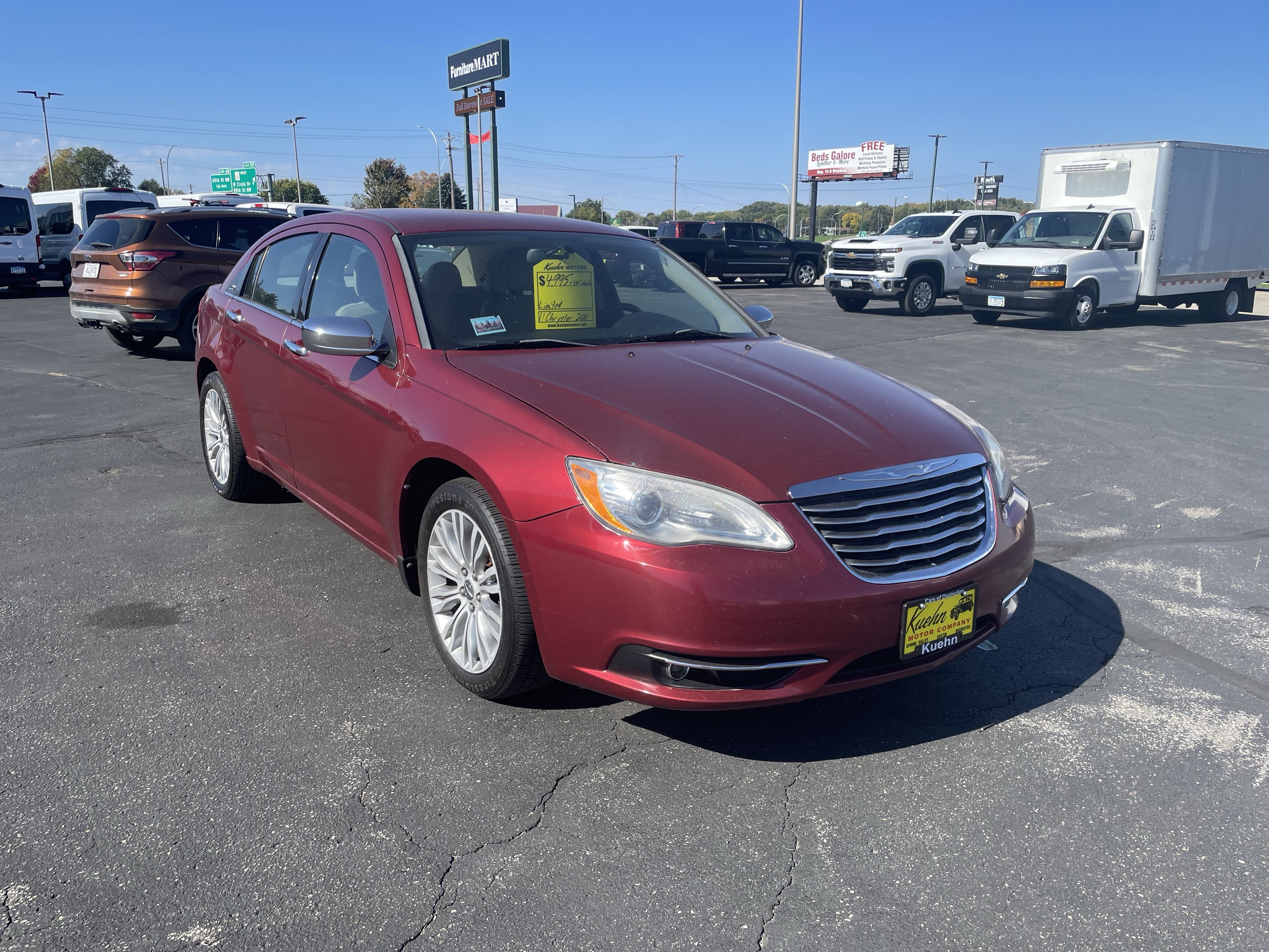 Used 2011 Chrysler 200 Limited FWD image 2