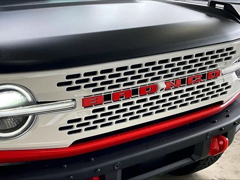 Certified 2025 Ford Bronco Stroppe Edition image 26