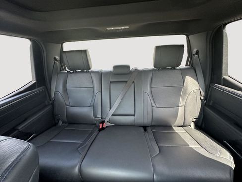 Used 2023 Toyota Tundra Platinum AWD/4WD image 12
