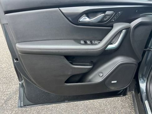 Used 2020 Chevrolet Blazer Premier w/ Driver Confidence II Package image 10