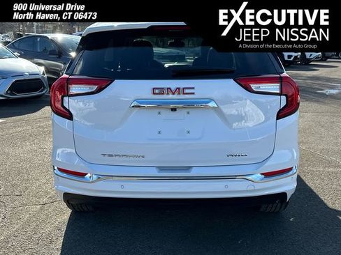 Used 2022 GMC Terrain Denali w/ LPO, Floor Liner Package image 3