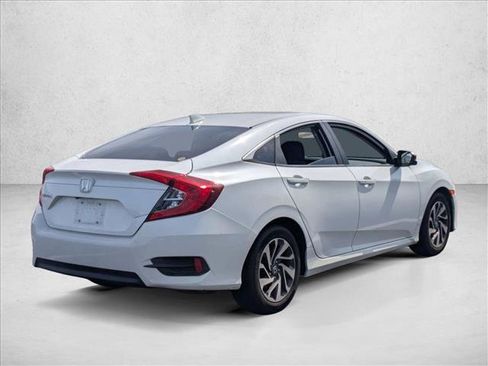 Used 2017 Honda Civic EX image 5