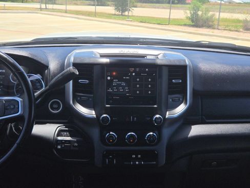 Used 2024 RAM 2500 Big Horn AWD/4WD image 16