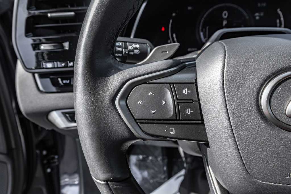 Used 2023 Lexus RX 350 AWD w/ Cold Area Package image 23