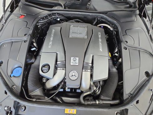 Used 2017 Mercedes-Benz S 63 AMG 4MATIC Sedan image 32