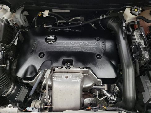 Used 2019 Chevrolet Equinox Premier AWD/4WD image 30
