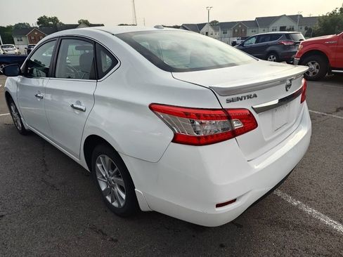 Used 2015 Nissan Sentra SV w/ Style Package FWD image 5